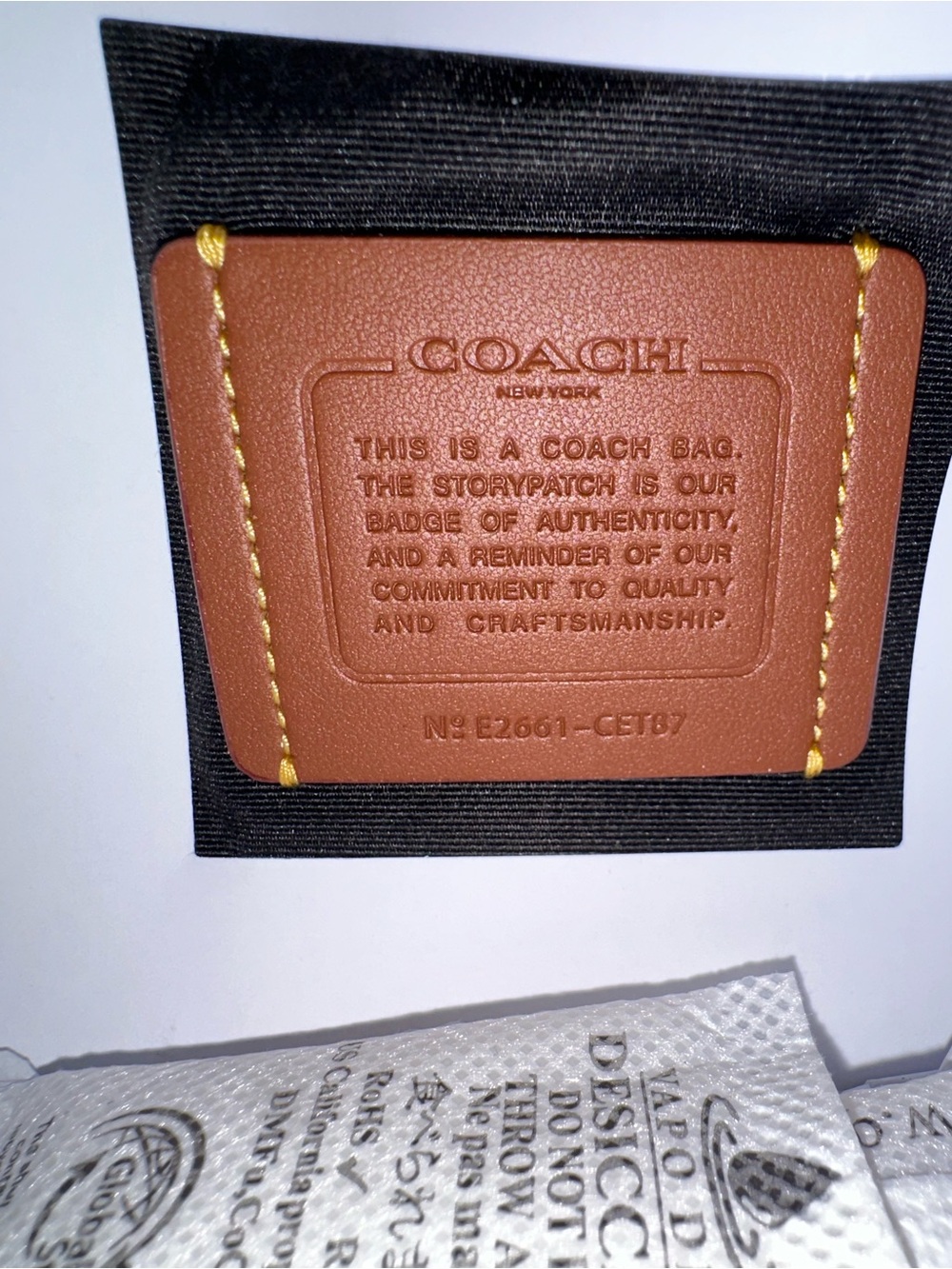 Coach Andre Barrel Bag 24
In Loved Leather - Picture 4 of 9